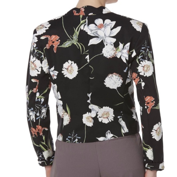 size petite XL, new condition, bust up to 42” inches, pretty flowers 🌸 blazer - Picture 2 of 11